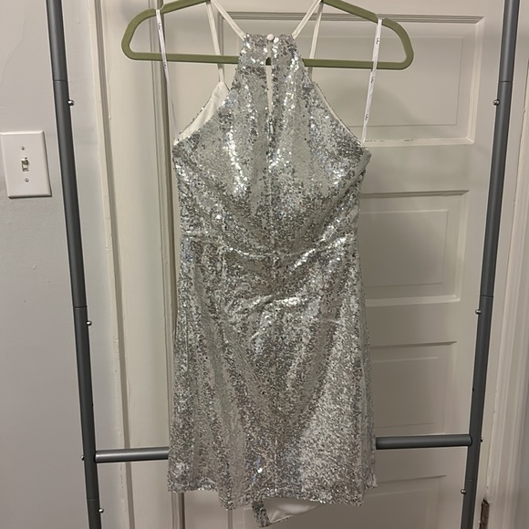 NWT silver sequin Lulu’s Dress 🪩 - Picture 10 of 14